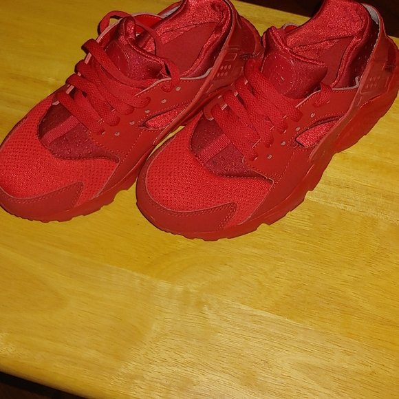 Shoes - Picture 2 of 2